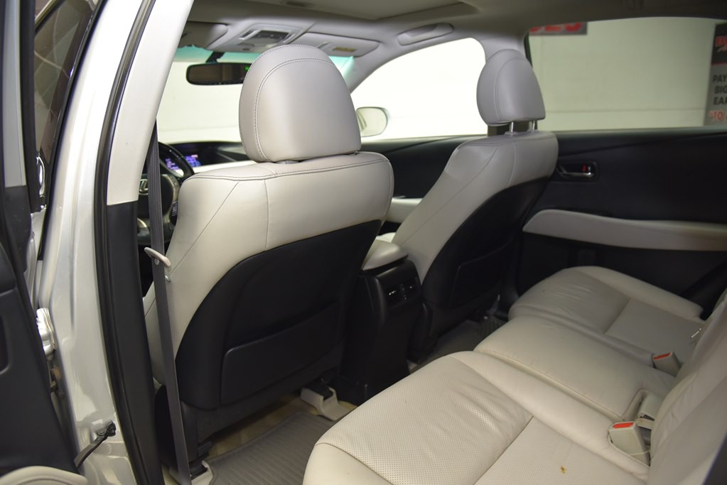 2015 Lexus RX Image 16