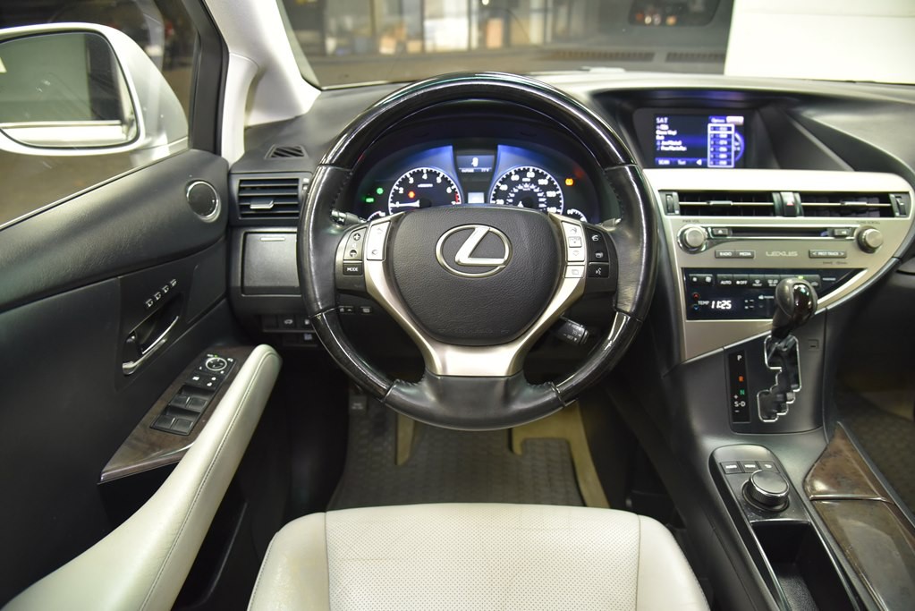 2015 Lexus RX Image 19