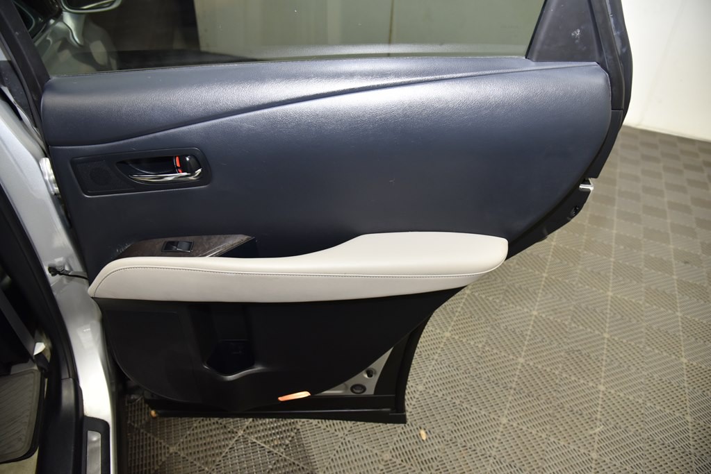 2015 Lexus RX Image 32