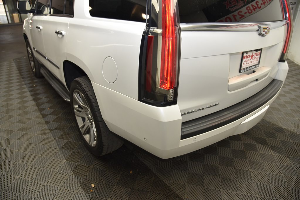 2018 Cadillac Escalade Image 13