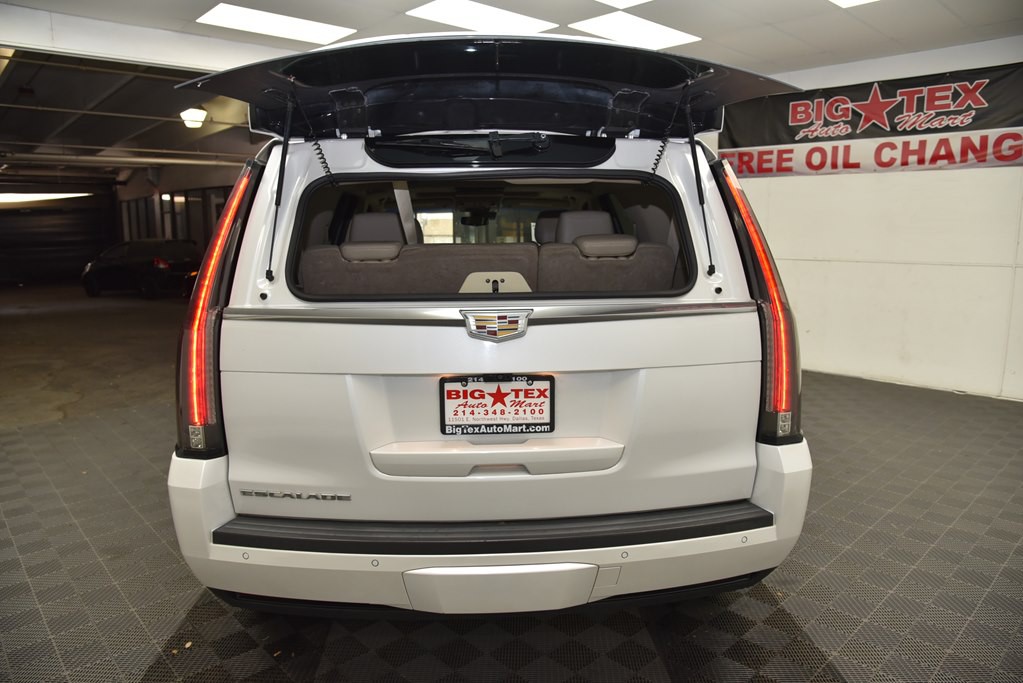2018 Cadillac Escalade Image 14
