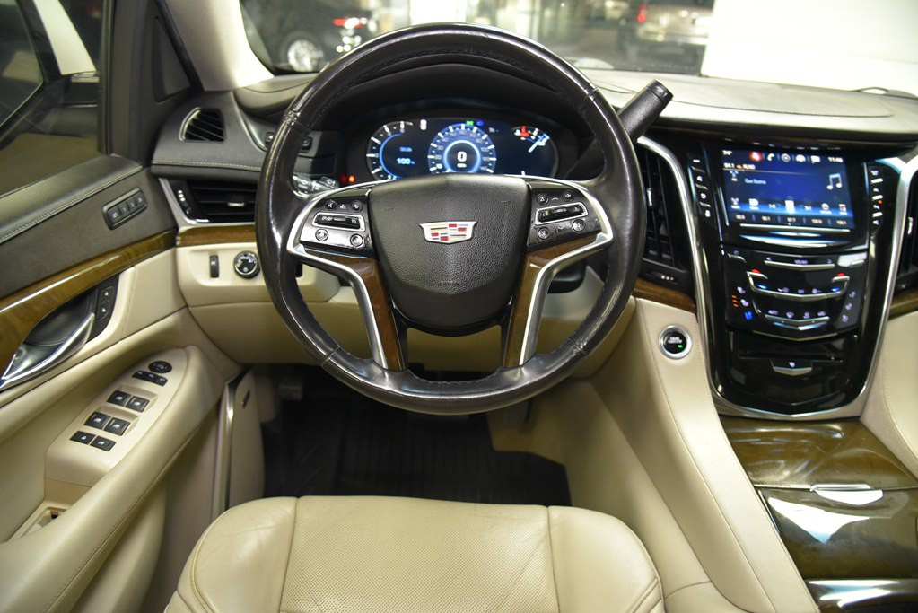2018 Cadillac Escalade Image 20