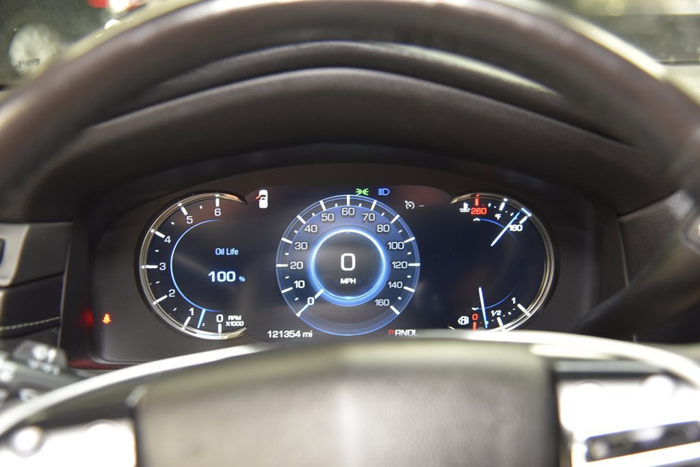 2018 Cadillac Escalade Image 27