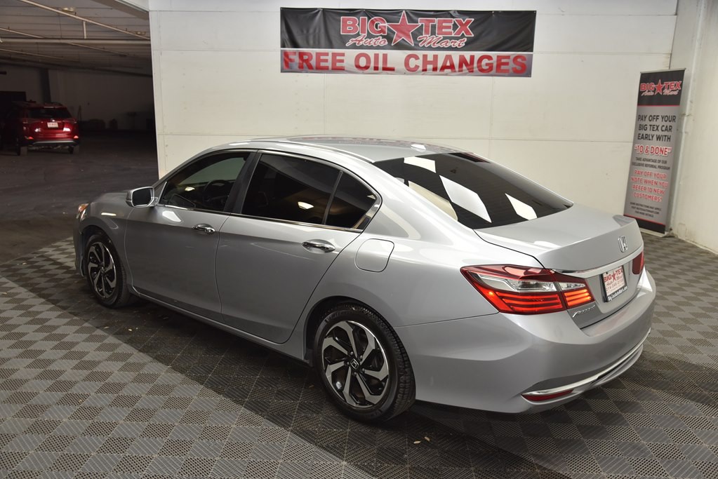 2017 Honda Accord Image 3