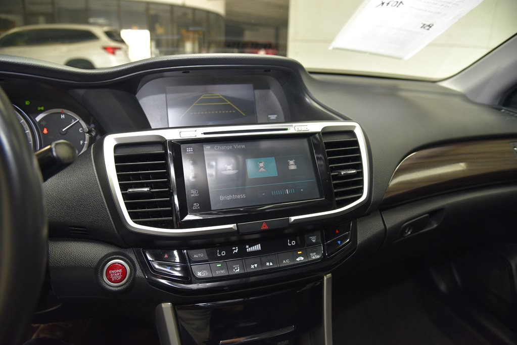 2017 Honda Accord Image 22