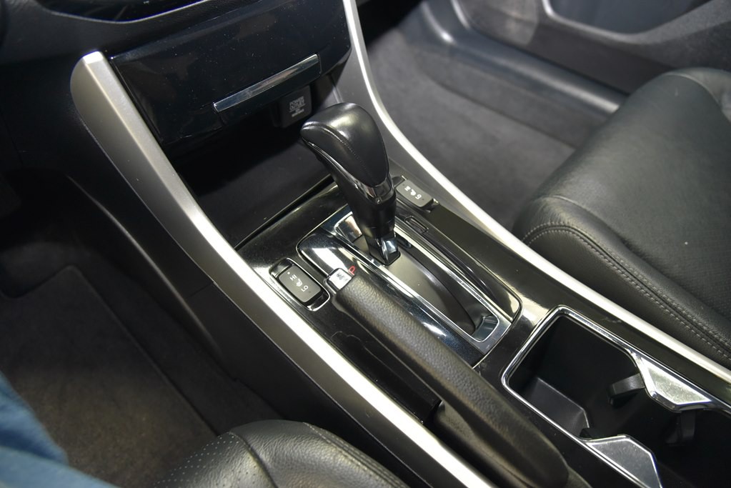 2017 Honda Accord Image 23