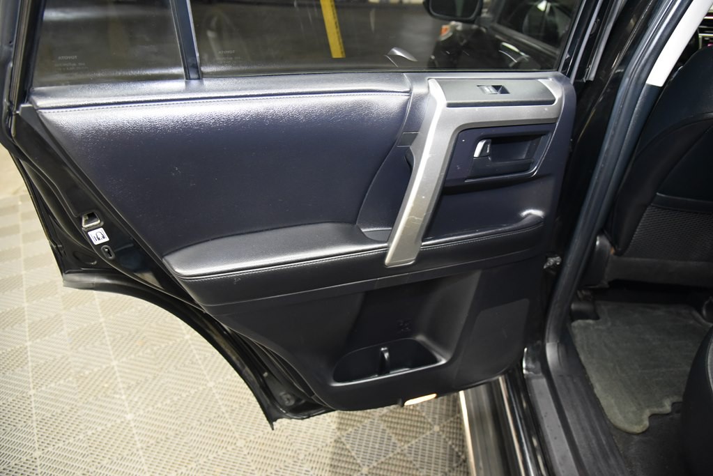 2013 Toyota 4Runner Image 17