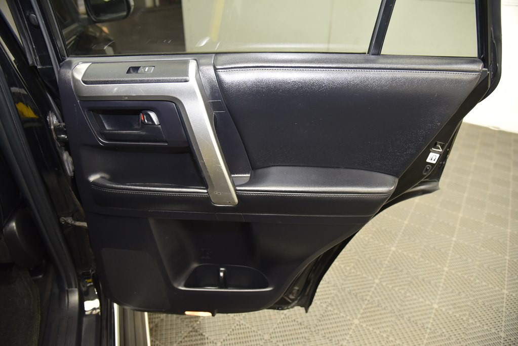 2013 Toyota 4Runner Image 27