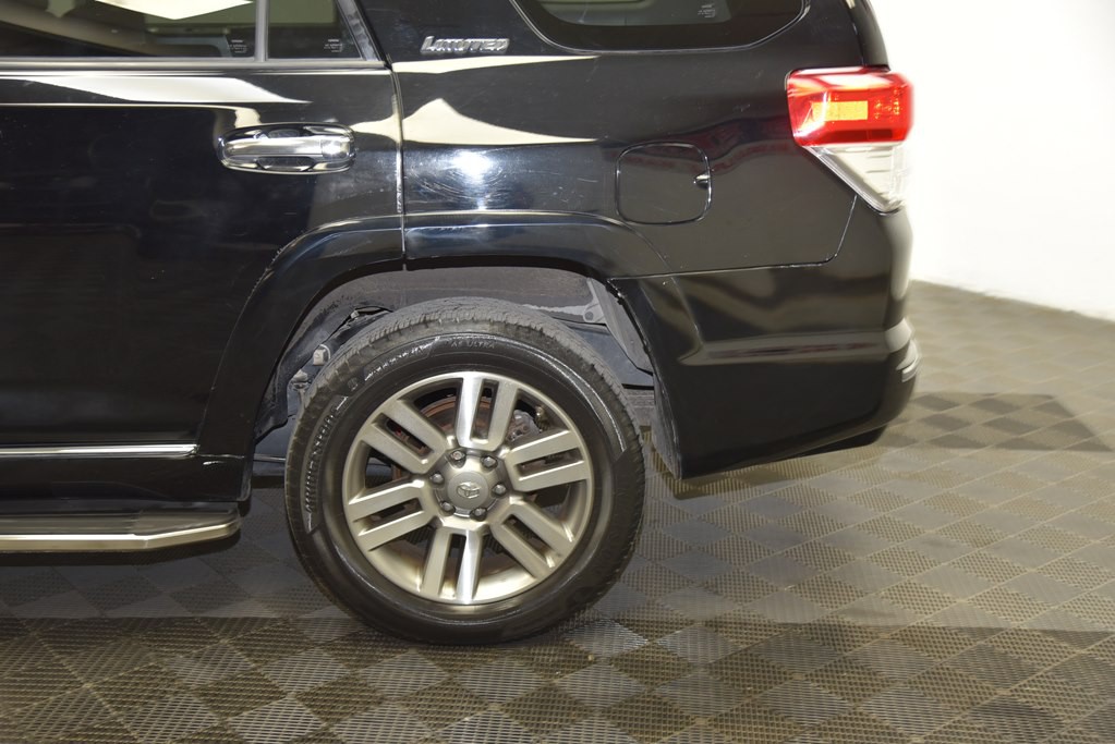 2013 Toyota 4Runner Image 32