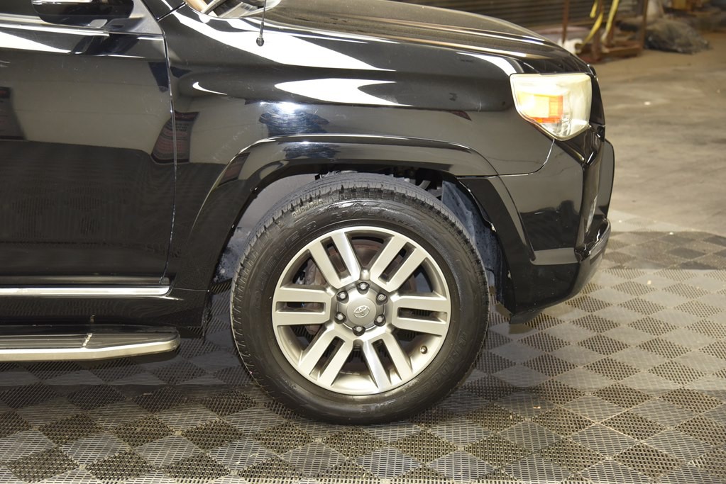 2013 Toyota 4Runner Image 34