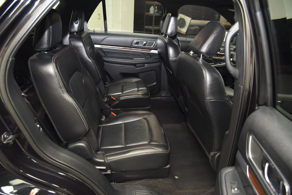 2019 Ford Explorer Image 8
