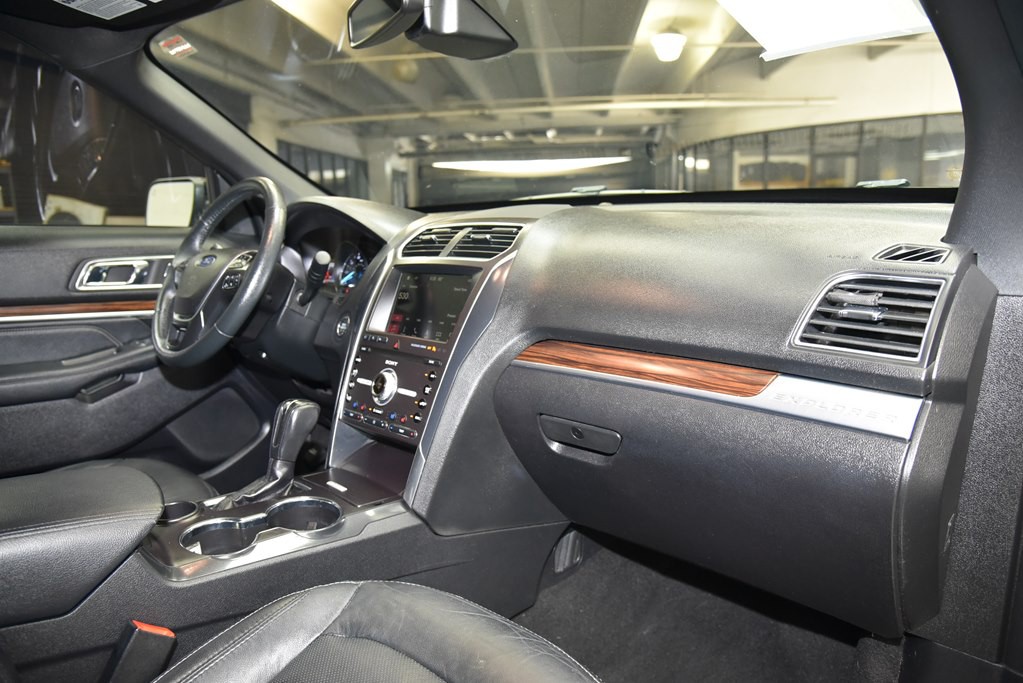 2019 Ford Explorer Image 12