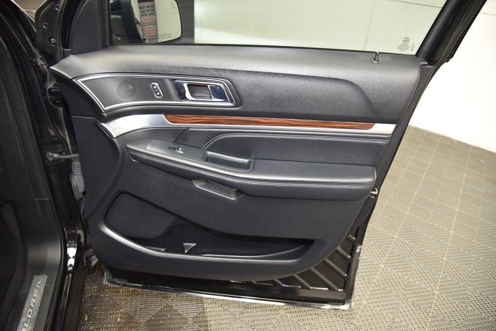 2019 Ford Explorer Image 13