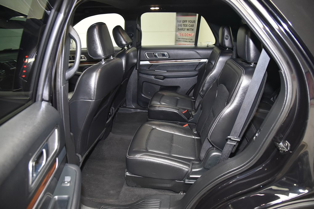 2019 Ford Explorer Image 14