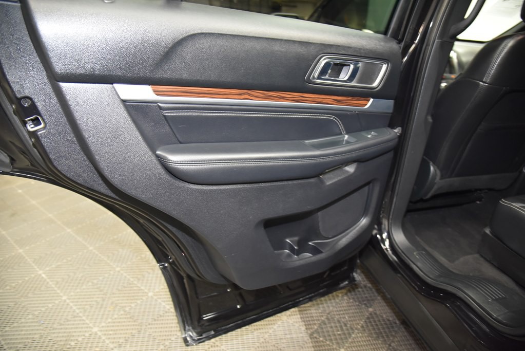 2019 Ford Explorer Image 15