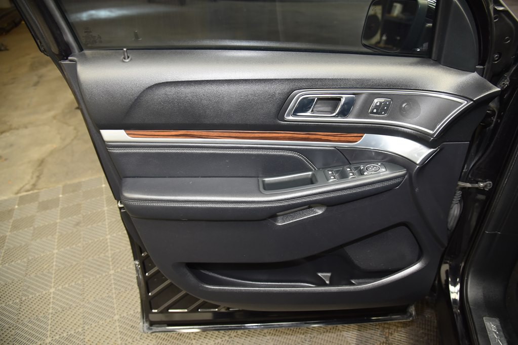 2019 Ford Explorer Image 22