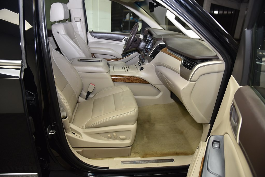 2015 GMC Yukon Image 32