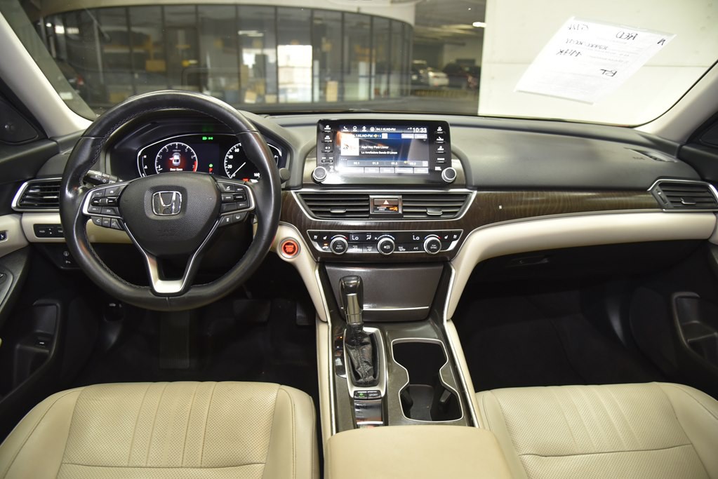 2018 Honda Accord Image 16
