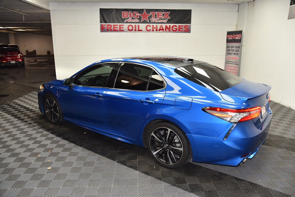 2019 Toyota Camry Image 3