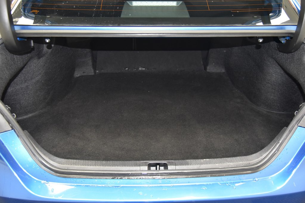 2019 Toyota Camry Image 18
