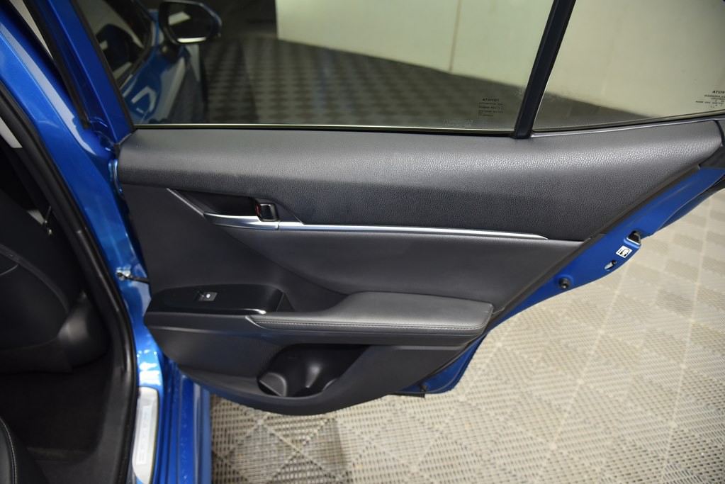 2019 Toyota Camry Image 24