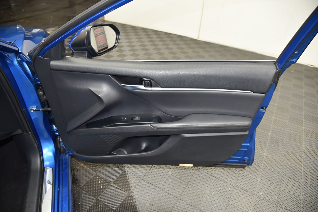 2019 Toyota Camry Image 29