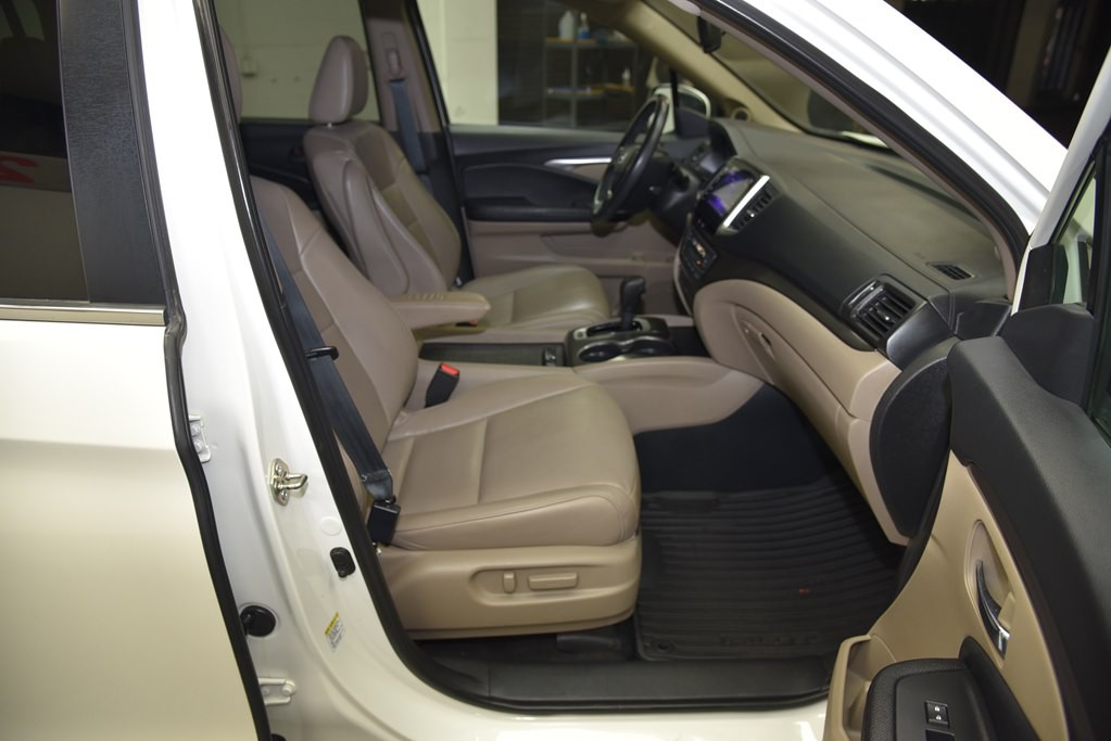 2016 Honda Pilot Image 18