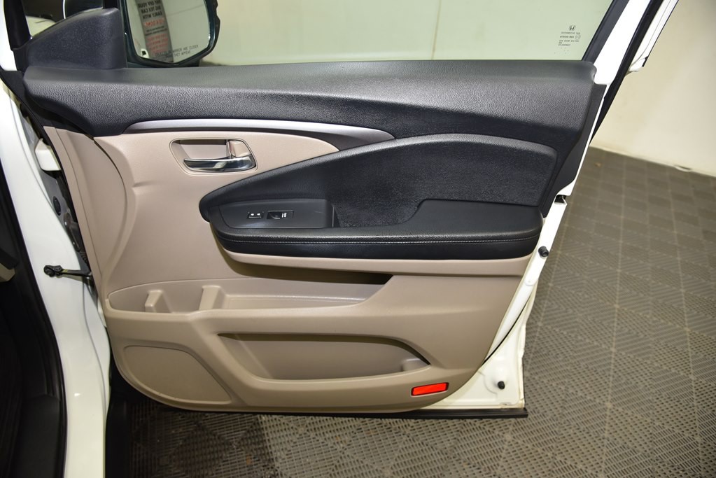 2016 Honda Pilot Image 20