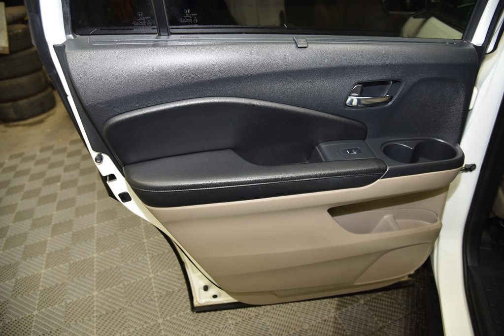 2016 Honda Pilot Image 23