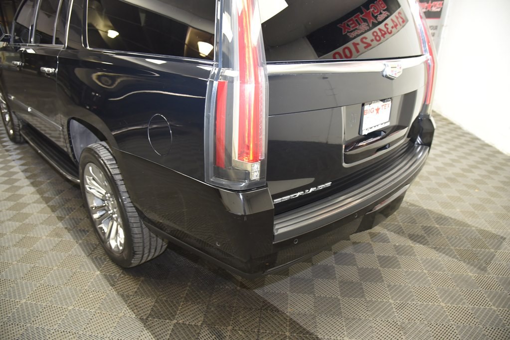 2019 Cadillac Escalade Image 12