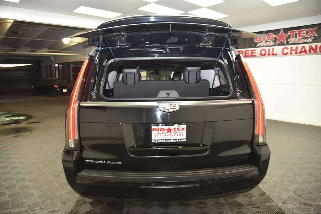 2019 Cadillac Escalade Image 13
