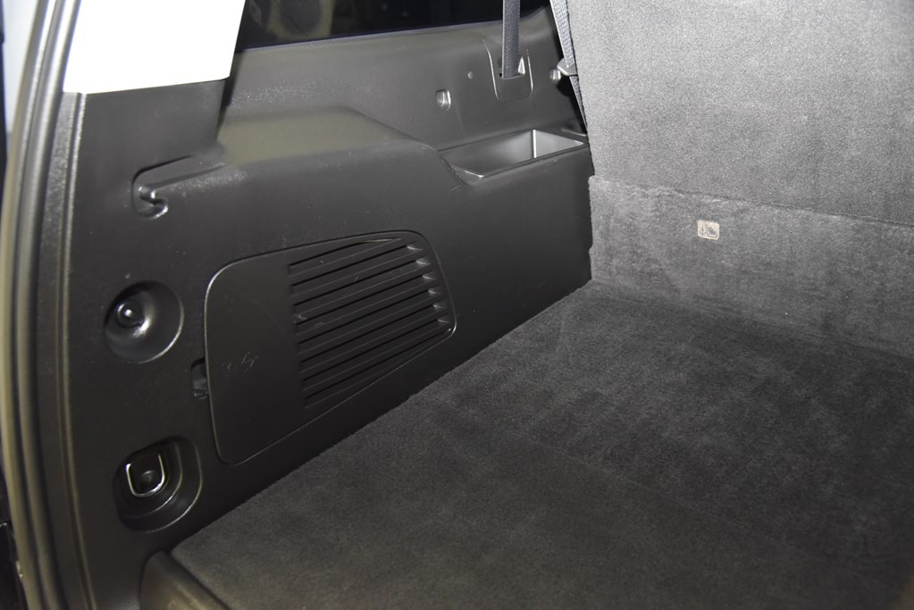 2019 Cadillac Escalade Image 17