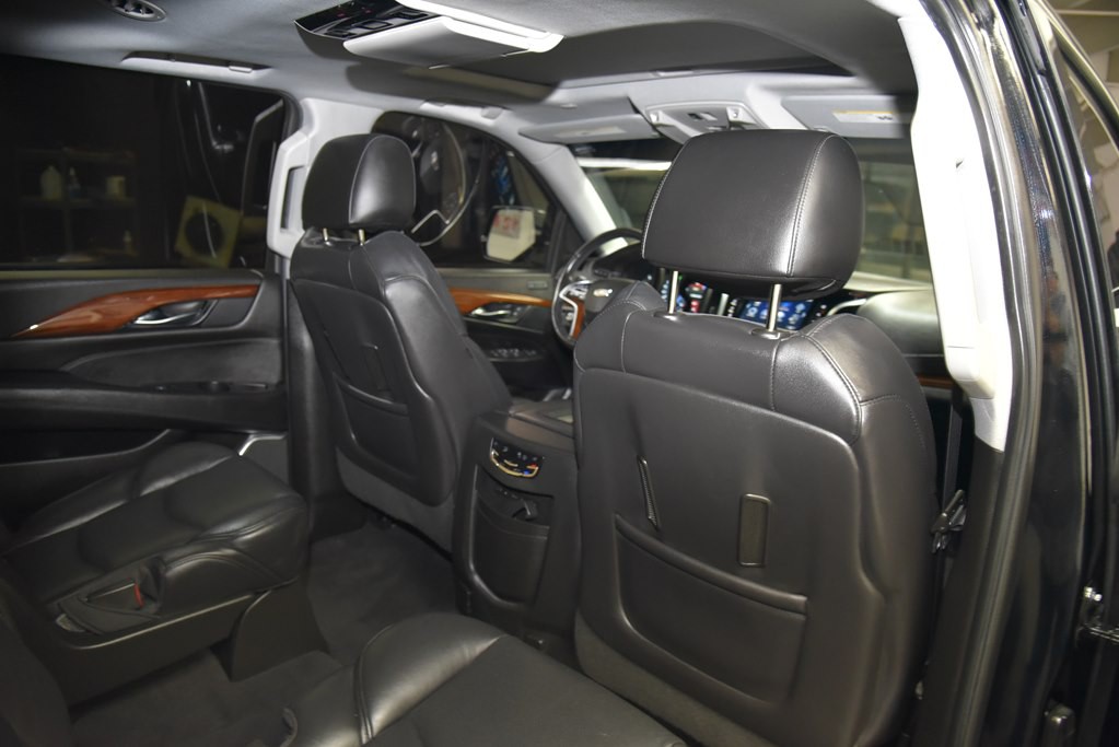 2019 Cadillac Escalade Image 34