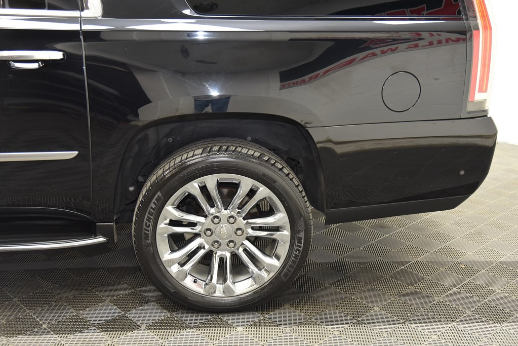 2019 Cadillac Escalade Image 41