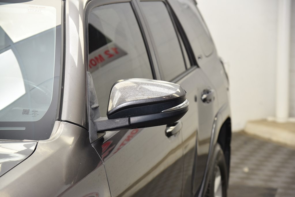 2016 Toyota 4Runner Image 10
