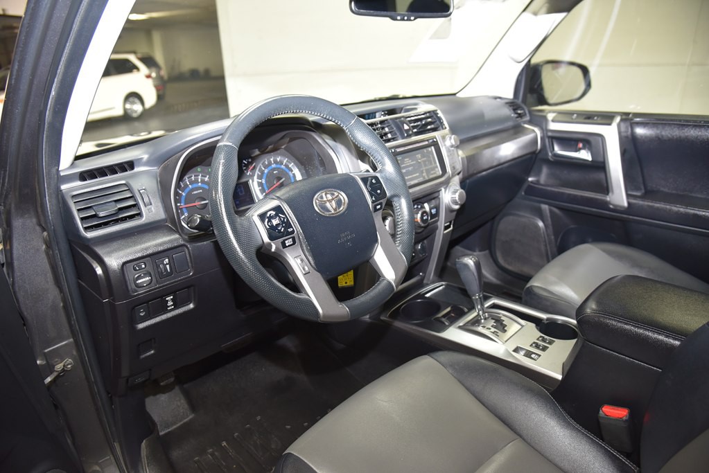 2016 Toyota 4Runner Image 21