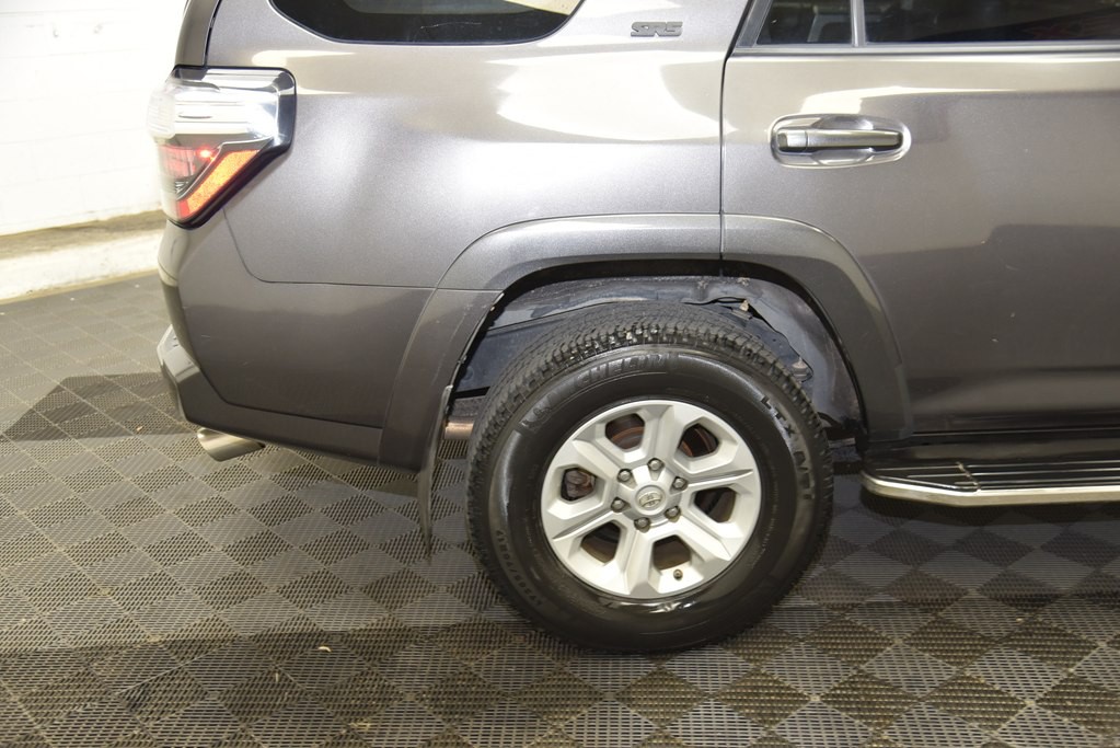 2016 Toyota 4Runner Image 29