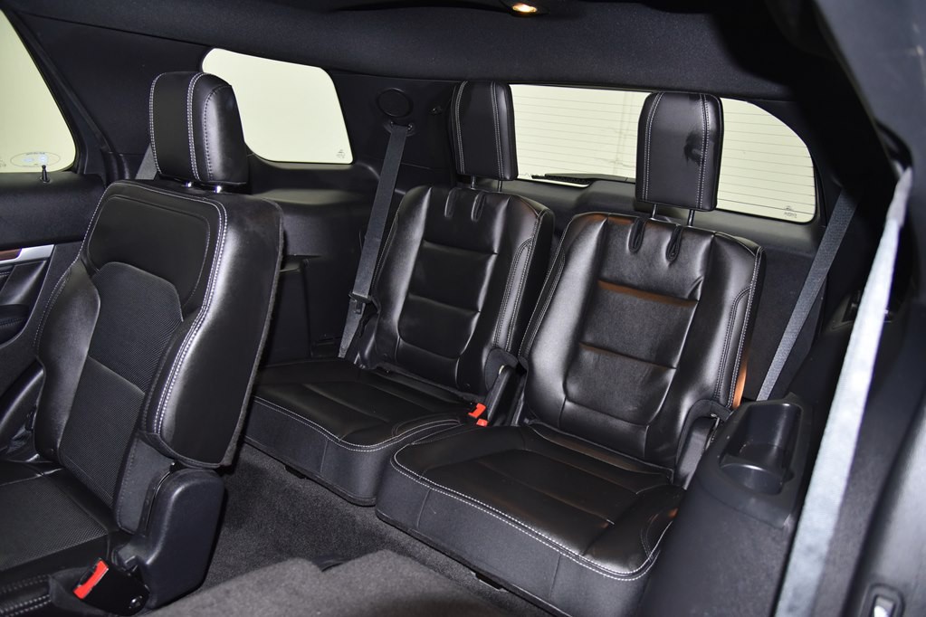 2017 Ford Explorer Image 26