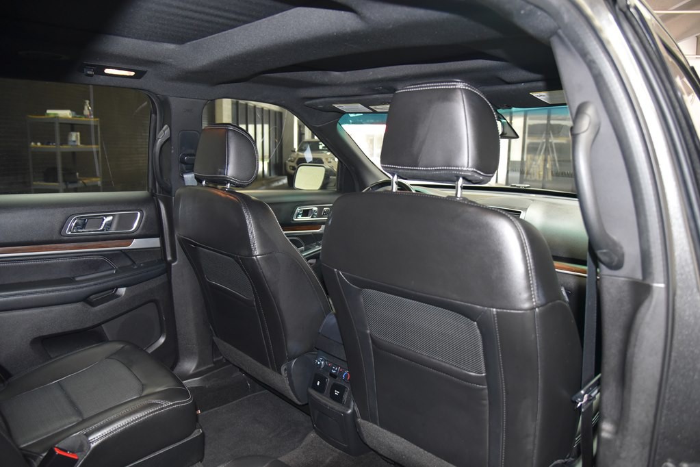 2017 Ford Explorer Image 30