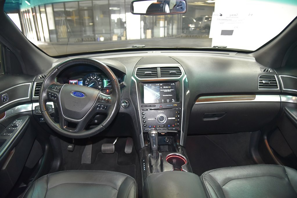 2017 Ford Explorer Image 41