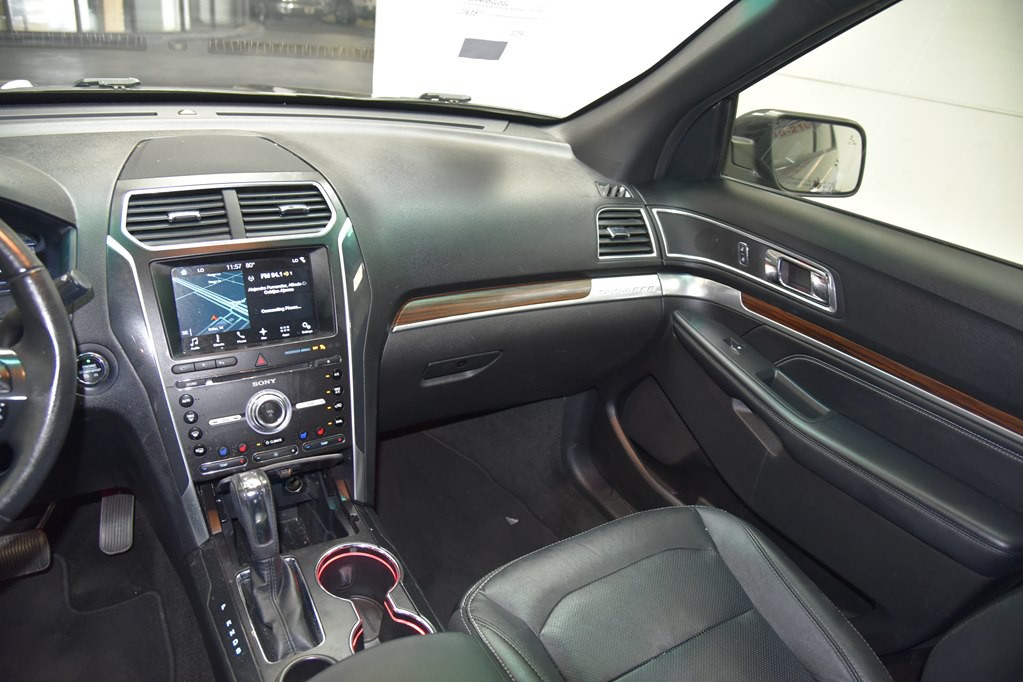 2017 Ford Explorer Image 42