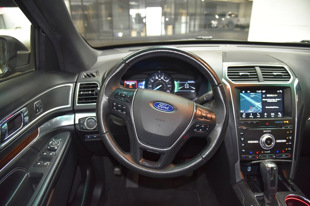 2017 Ford Explorer Image 44