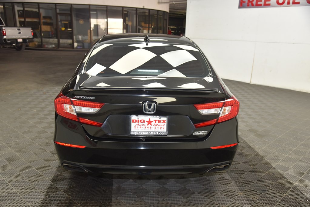 2021 Honda Accord Image 4