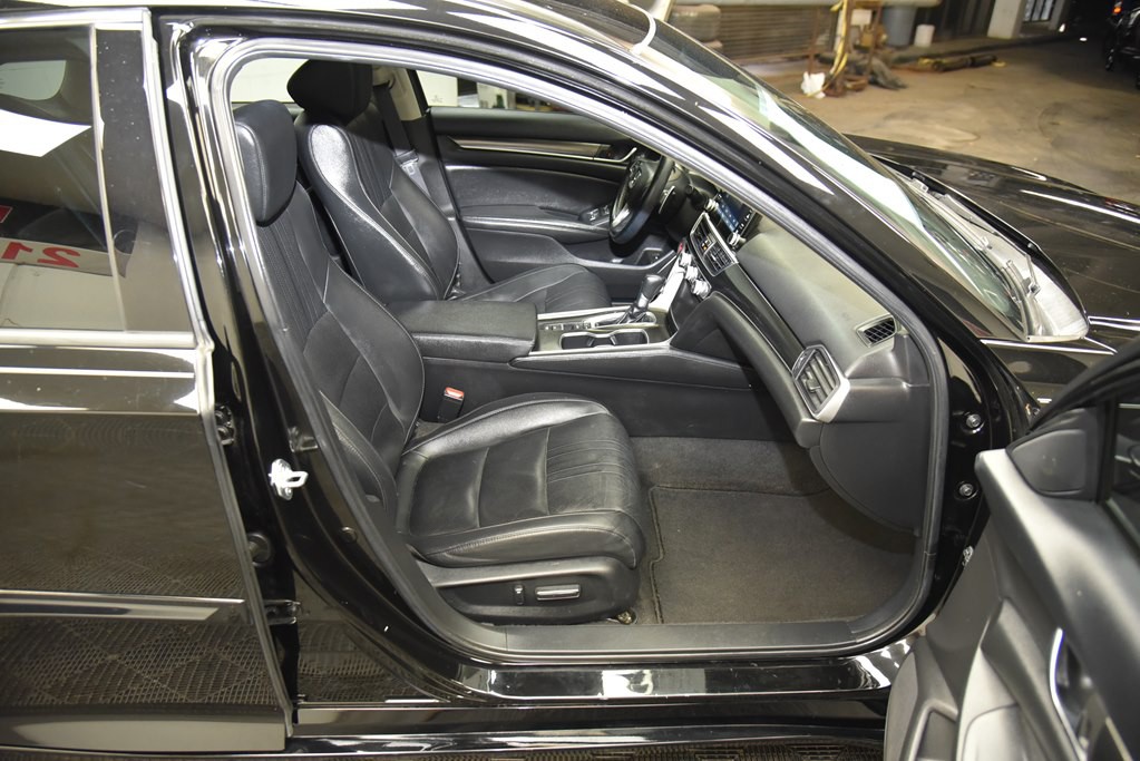2021 Honda Accord Image 30