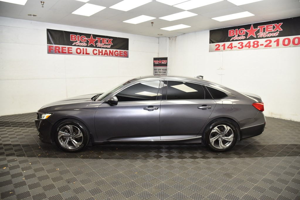 2019 Honda Accord Image 2