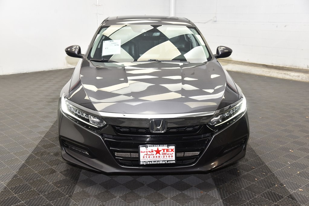 2019 Honda Accord Image 8