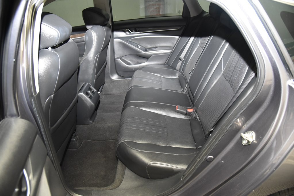 2019 Honda Accord Image 15