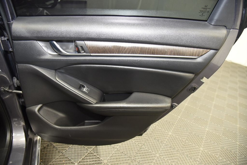 2019 Honda Accord Image 27