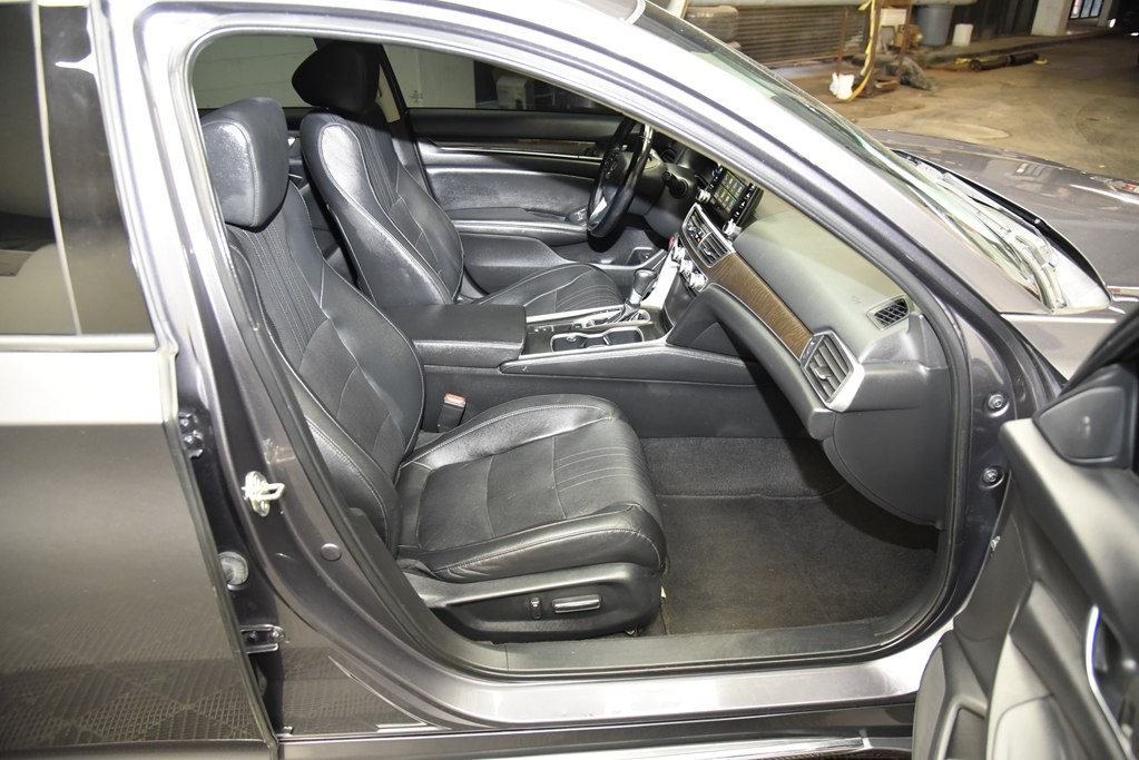 2019 Honda Accord Image 28