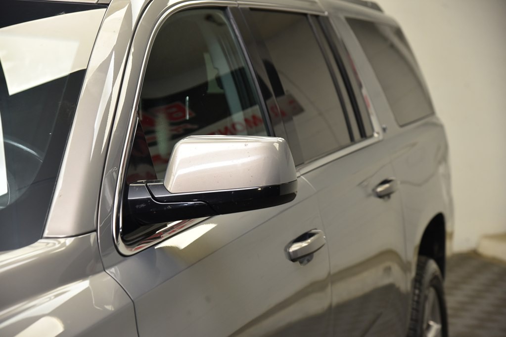 2017 Chevrolet Suburban Image 14